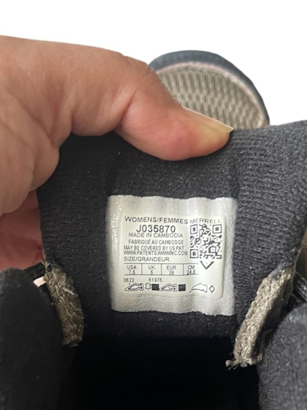 Merrell Women's Moab 2 Mid Vent Mid Hiking Boots - Picture 10 of 11